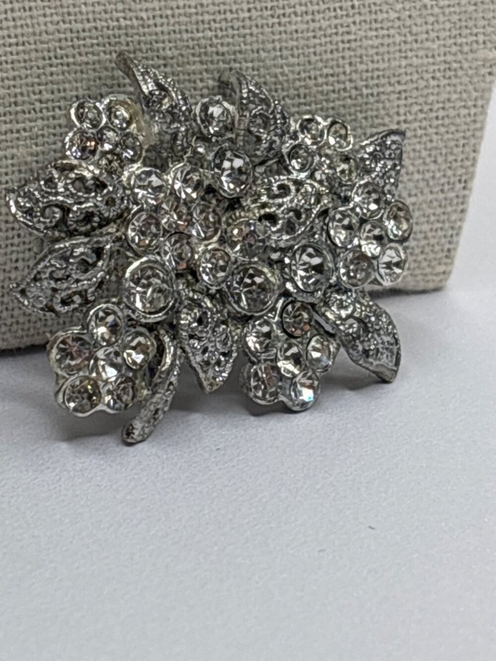 Sparkly Weiss-Style Brooch | Rhinestones, Silvertone - Picture 6 of 8